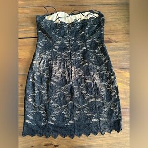 Hello Molly Dress
Black Lace, Size Large